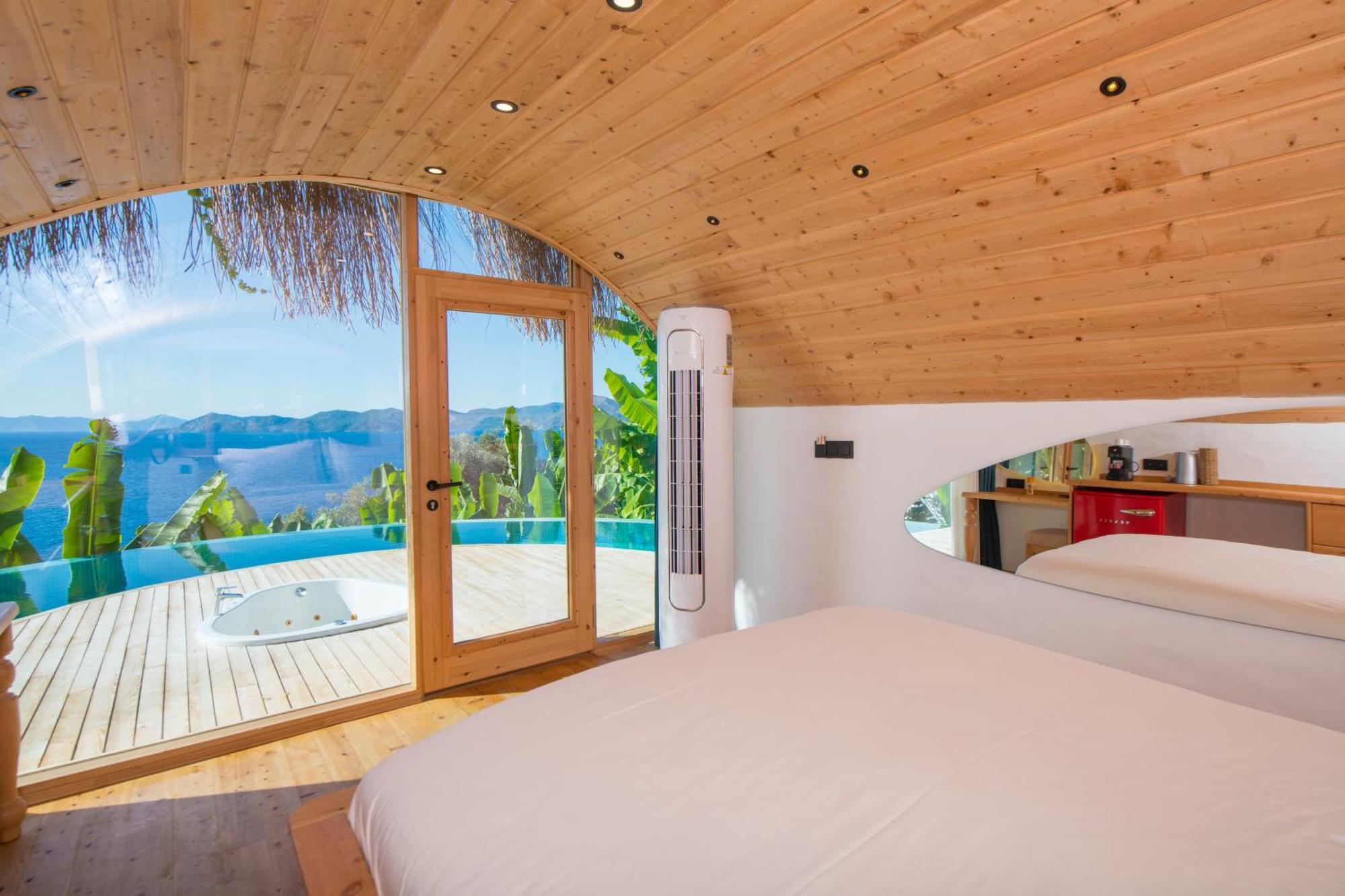 Seaview Faralya Hotel Exterior photo