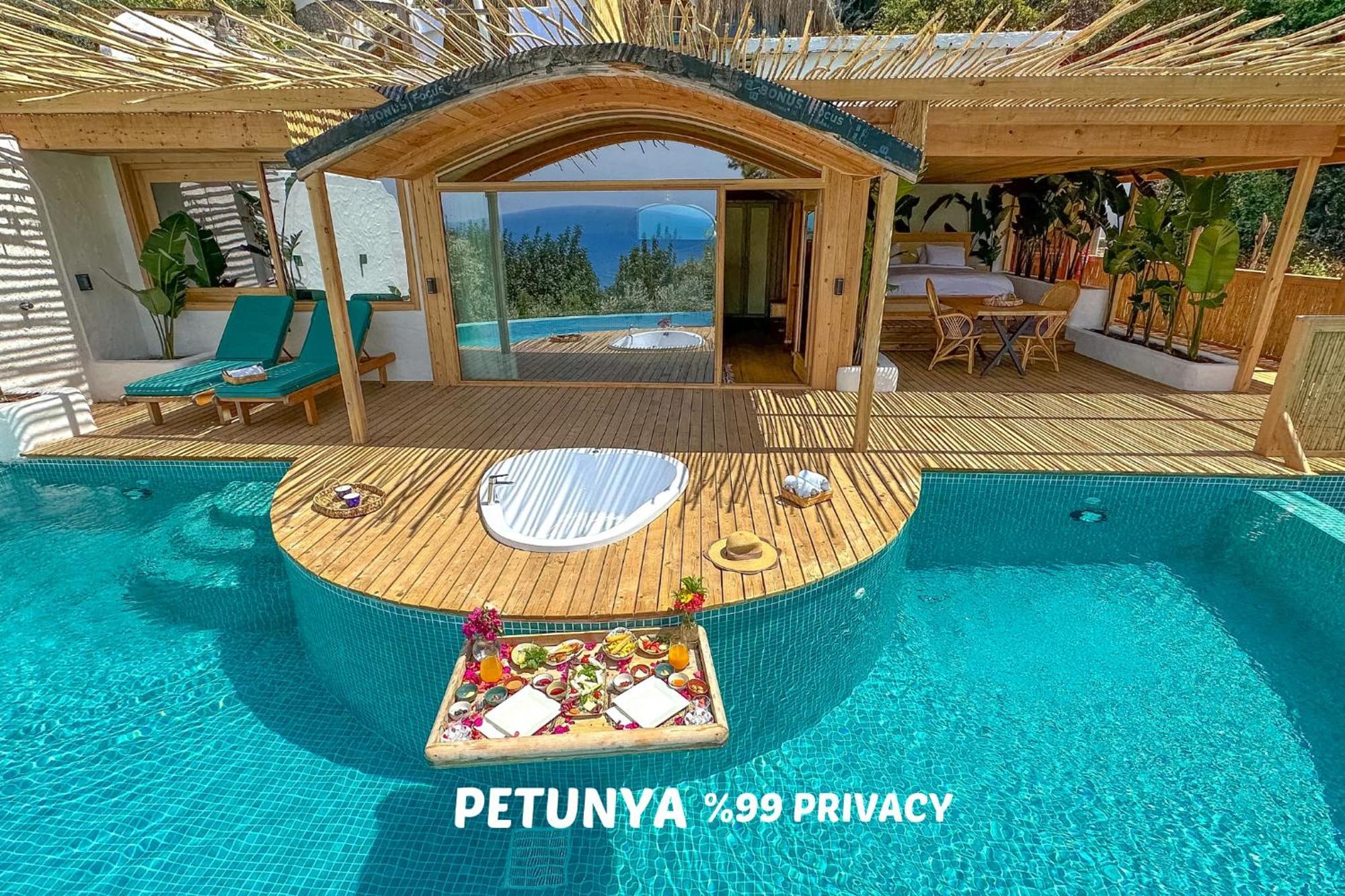 Seaview Faralya Hotel Exterior photo